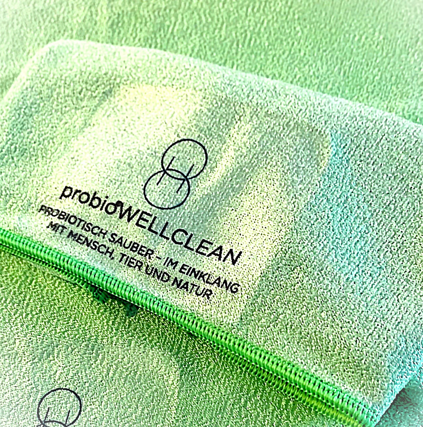 probioWELLCLEAN PREMIUM Mikrofasertücher (2 Stück) - ideal fürs Saubermachen mit den probioWELLCLEAN Reinigern